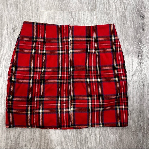 Red Plaid Tartan Mini Skirt - Picture 2 of 2